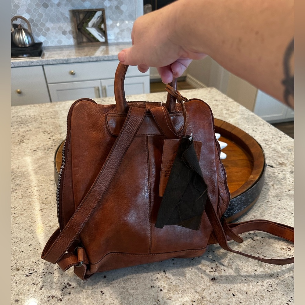 Vilencia Woven Leather Back Pack NWT - Picture 9 of 10